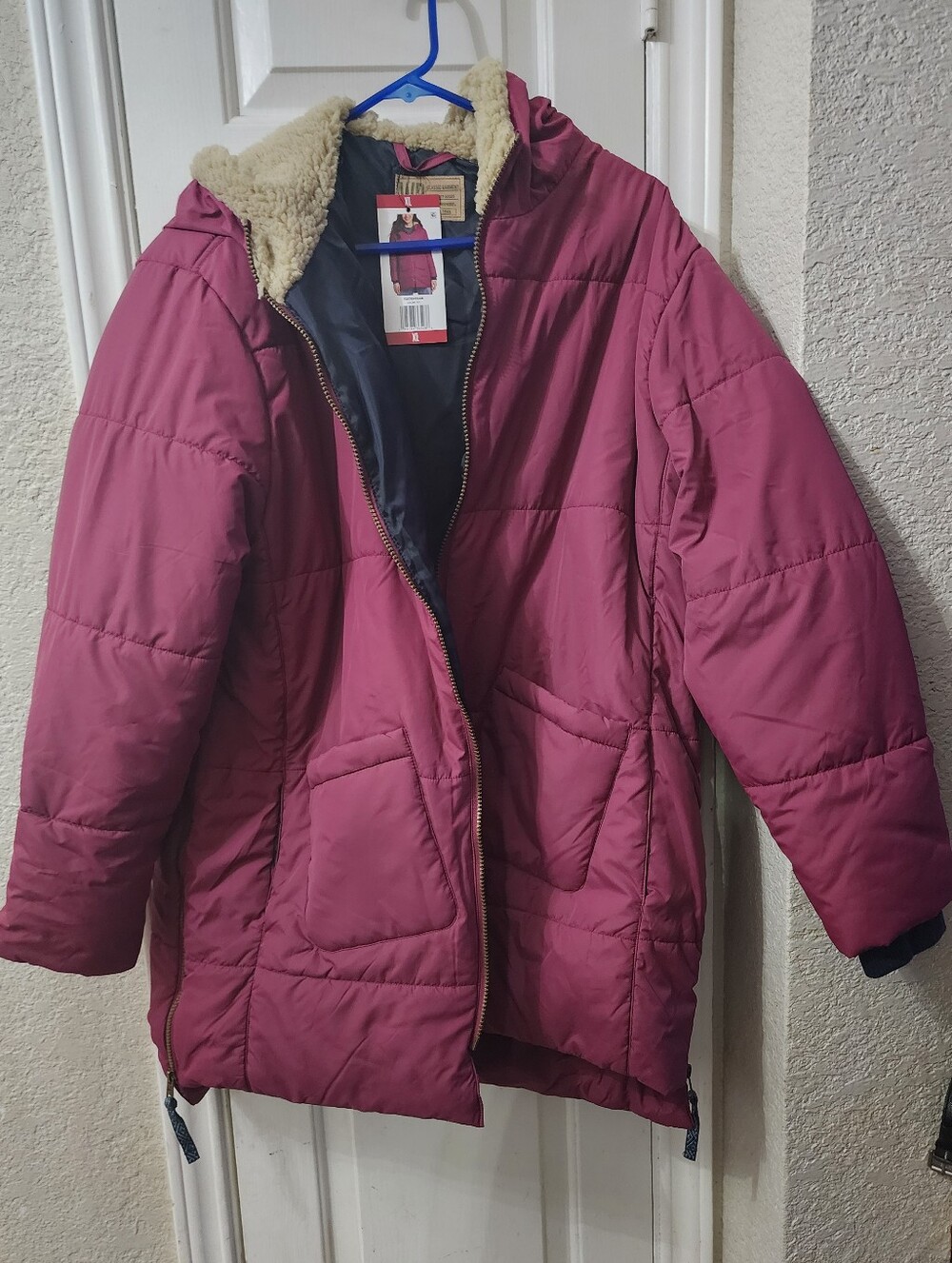 Weatherproof Womens Hooded Puffer Jacket in Berry